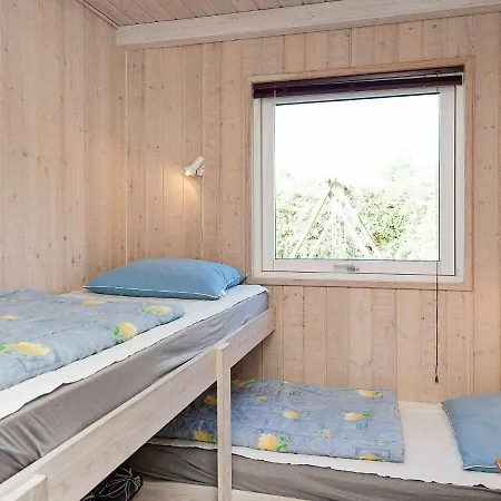 Three-bedroom Holiday In Glesborg 9 *