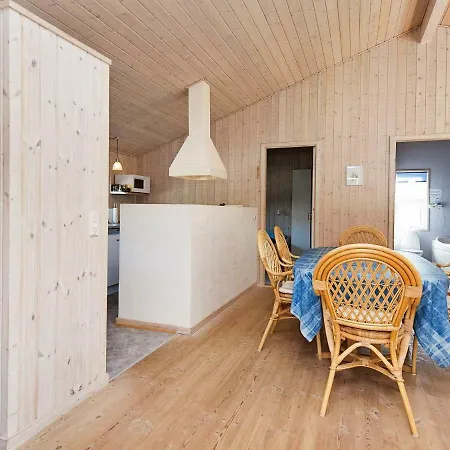 Дом отдыха Three-bedroom Holiday In Glesborg 9